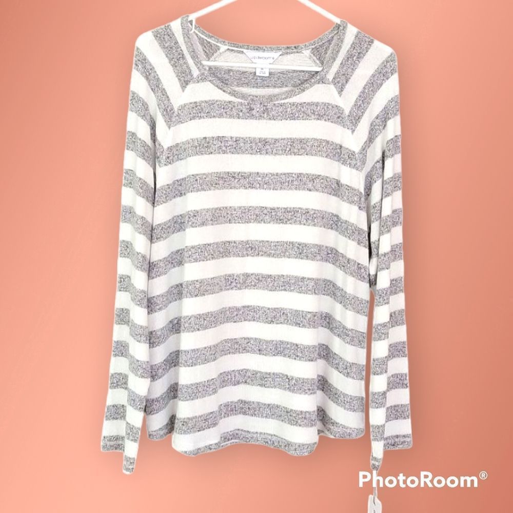 NWT Liz Claiborne Long Sleeve Crema Grey Soft Striped Top
